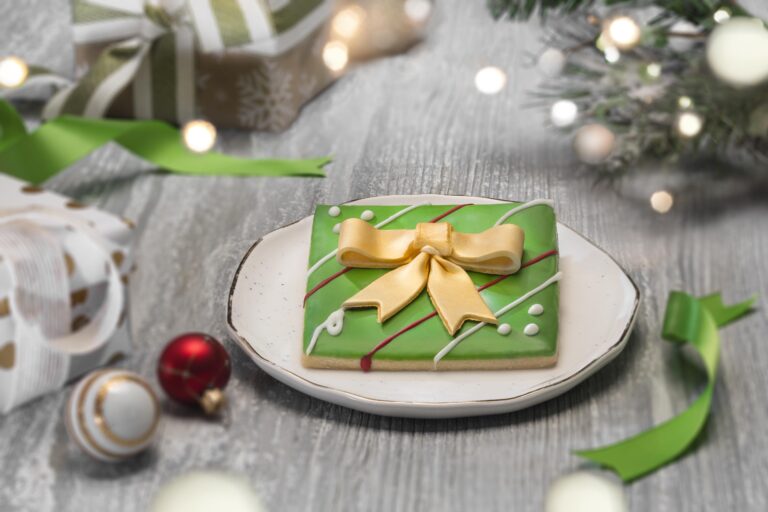 USH Grinchmas Food - Holiday Present Sugar Cookie